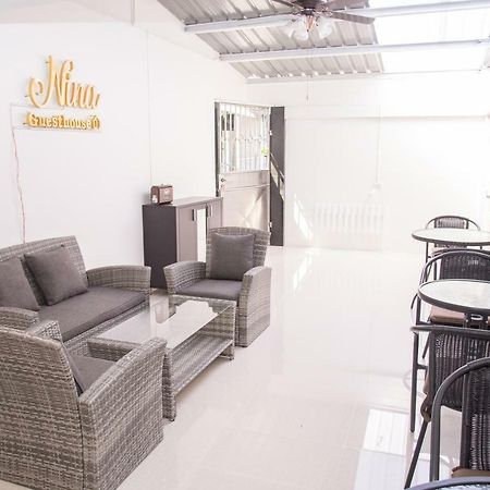 Ninaguesthouse Bangkok Exterior photo